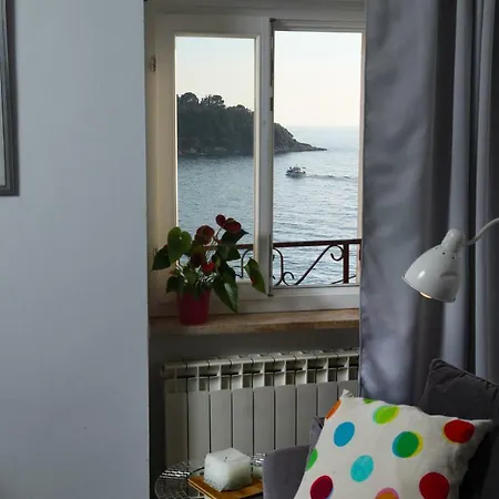 Puntulina Seaview شقة
